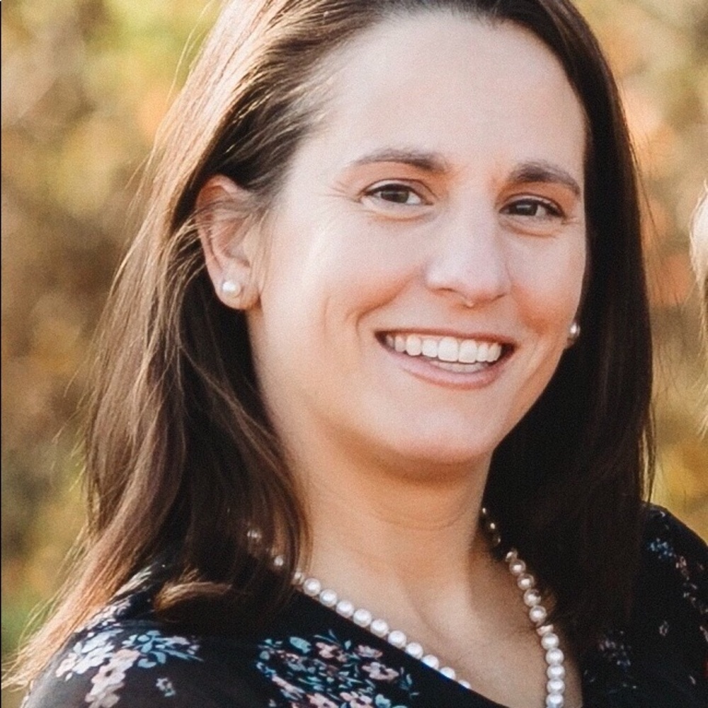 Meet your Posher, Angela